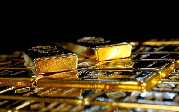 انخفاض أسعار الذهب في المعاملات الفورية 0.2 %