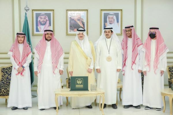 أمير الشرقية: دعم القيادة اللا محدود وراء تميز الطلاب السعوديين عالميا