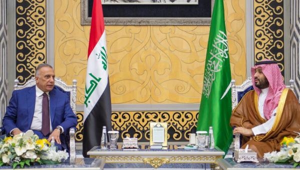 عاجل: ولي العهد يستقبل رئيس الوزراء العراقي لدى وصوله مطار الملك عبدالعزيز 
