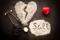 «قاتل بطيء».. الملح يقود لتفاعلات التهابية في الجسم
