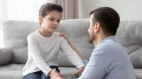 «التأديب الإيجابي» أسلوب تنشئة يدعم العلاقة بين الوالدين والأبناء