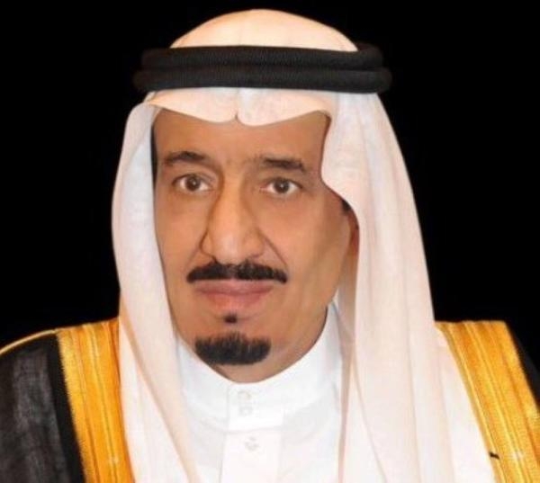 الملك يتلقى رسالة خطية من سلطان عُمان تتعلق بالعلاقات بين البلدين