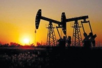 مخاوف الركود تقود النفط لخسائر أسبوعية