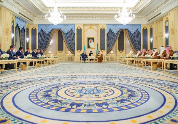 ولي العهد يستقبل رئيس كازاخستان ويعقدان جلسة مباحثات رسمية