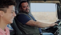 "أبو صدام".. فيلم يرصد حياة سائقي الشاحنات على الطريق