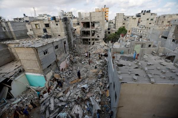 استشهاد 43 فلسطينياً بينهم 15 طفلاً في قصف المحتل الغاشم على غزة