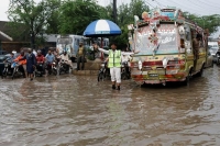 باكستان: مقتل 188 شخصا وتضرر 40 ألف منزل بسبب حوادث الأمطار