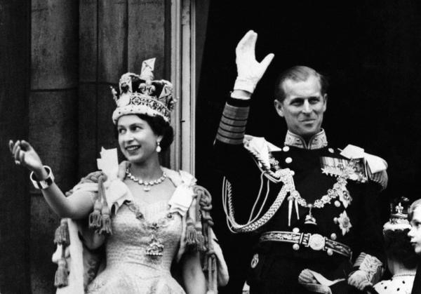 حقبة الملكة إليزابيث الثانية.. 70 عاما ذهبية أم ظل لمجد قديم؟