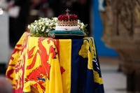 إليزابيث الثانية لم تُدفن حتى الآن.. كيف تُحفظ جثامين ملوك بريطانيا من التحلل؟