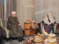 وزير الشؤون الإسلامية يلتقي وزير الأوقاف المصري