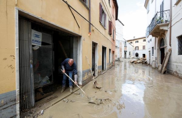 مصرع سبعة أشخاص جراء الفيضانات في إيطاليا