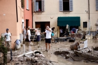 مصرع 10 أشخاص جرَّاء أمطار غزيرة في إيطاليا
