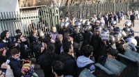 الاحتجاجات تتسع ضد النظام الإيراني.. ومئات الآلاف يرددون: «خامنئي قاتل»