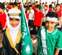 بالصور.. 700 ألف طالب وطالبة يحتفون باليوم الوطني 92 في جدة