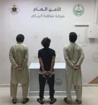 شرطة الرياض تقبض على 3 أشخاص لتورطهم في حوادث سرقة