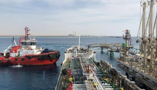 «الالتزام البيئي» يكشف تفاصيل حادثة الانسكاب الزيتي بميناء الملك فهد بينبع / عاجل