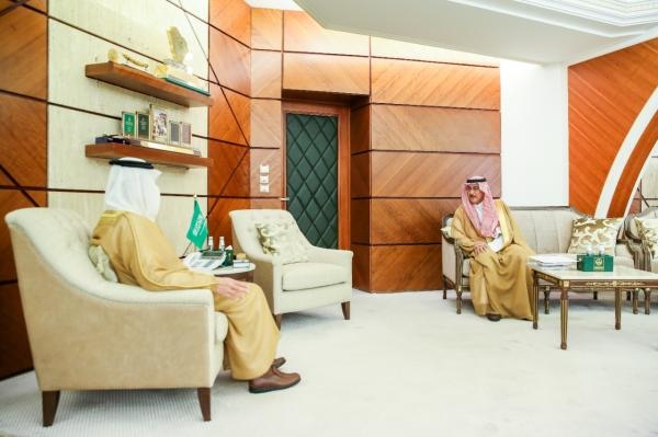 الأمير سعود بن نايف بن عبد العزيز يستقبل رئيس مجلس إدارة دار «اليوم» - اليوم