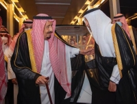 بالصور.. خادم الحرمين الشريفين يغادر جدة متوجهاً إلى الرياض / عاجل