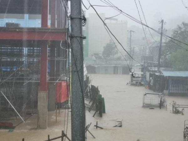 ارتفاع حصيلة ضحايا فيضانات الفلبين إلى 45 قتيلا