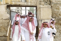 زيارة الأمير سعود بن عبد الله بن جلوي شملت عددًا من المواقع والمباني الأثرية في جدة التاريخية - واس