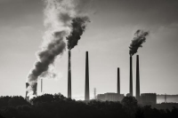 رئيسة المفوضية الأوروبية تدعو إلى خفض الانبعاثات الكربونية - مشاع إبداعي