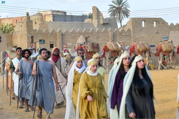 مشهد تمثيلي يعيد تراث الماضي في محافظة تيماء- واس