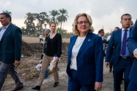الوزيرة الألمانية تتفقد أحد المشروعات التنموية في مصر - د ب أ
