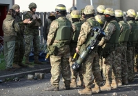 أعضاء من الجيش الأوكراني يشاركون في عمليات وبرامج تدريبية بقيادة المملكة المتحدة للقوات المسلحة الأوكرانية - رويترز