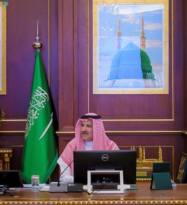 الأمير فيصل بن سلمان يرأس الاجتماع الثاني لمجلس إدارة جمعية مراكز الأحياء بالمنطقة - واس