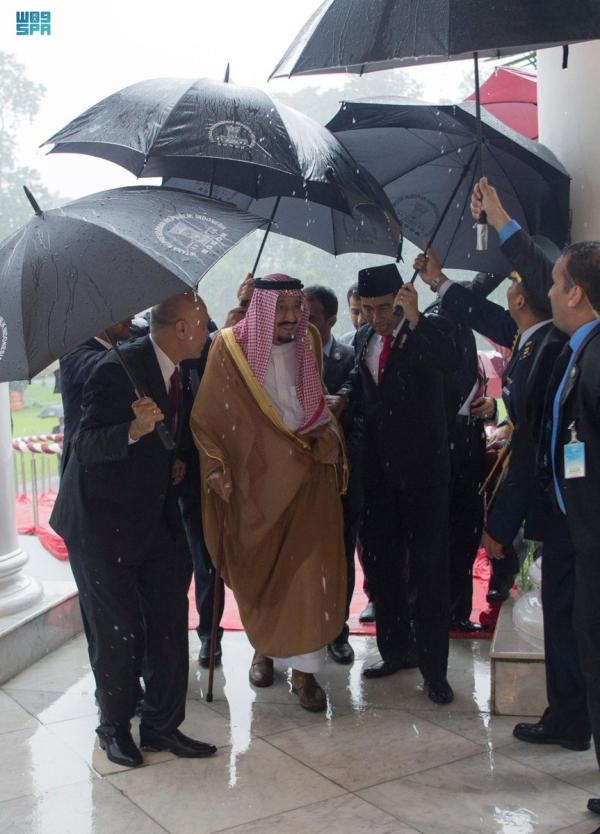 خادم الحرمين الشريفين الملك سلمان بن عبد العزيز آل سعود خلال زيارته إلى إندونيسيا - واس