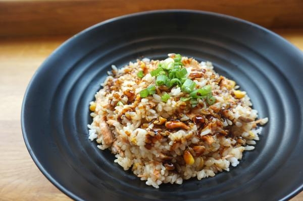 الاكتفاء في الغذاء بثلثين كوب أرز لنظام 1200 سعر حراري - مشاع إبداعي
