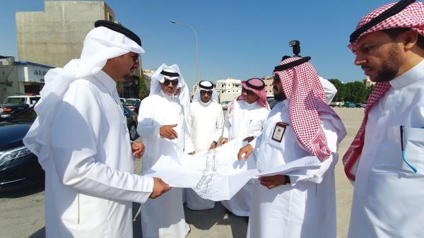 اكتمال تطوير شارع الملك عبد العزيز بالقطيف خلال 3 أشهر