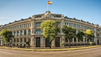 الحكومة الإسبانية تدعو البنوك لتخفيف أعباء القروض العقارية على العملاء