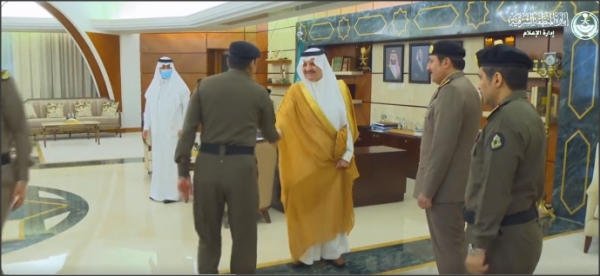 أمير الشرقية يستقبل مدير الأمن العام وعددًا من قادة الأمن بمكتبه اليوم