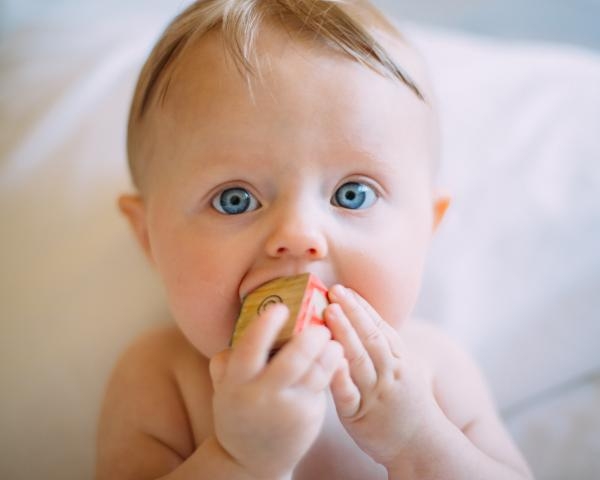 الأمراض الوراثية تجعل الطفل يرفض الرضاعة - مشاع إبداعي