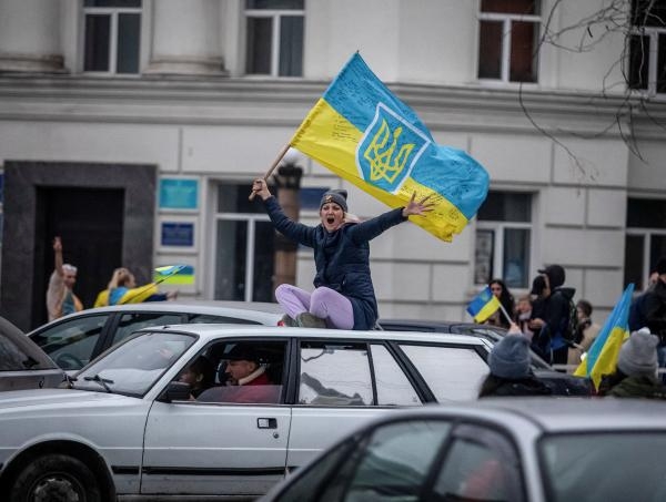 أوكرانيا في مفترق طرق.. هل يتراجع الغرب بعد خيرسون؟
