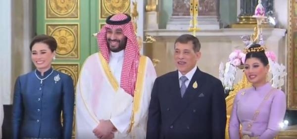ولي العهد يلتقي ملك تايلند ويتبادلان الأحاديث الودية حول العلاقات السعودية التايلندية