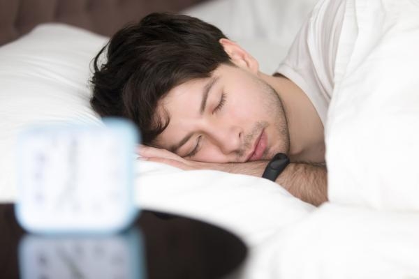 أهمية النوم تكمن في معدلها الطبيعي - مشاع إبداعي