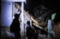 162 قتيل.. استمرار البحث عن ضحايا تحت أنقاض زلزال إندونيسيا