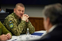 قائد القوات المسلحة الأوكرانية فاليري زالوجني يعلن إسقاط 51 صاروخا روسيا- رويترز