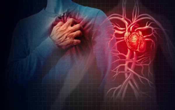 جلطات الدم وأمراض القلب والأوعية الدموية من أبرز مضاعفات العمل المكتبي لساعات طويلة- مشاع إبداعي