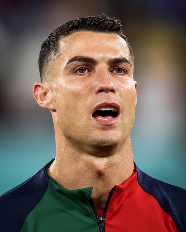 بالفيديو.. دموع كريستيانو رونالدو تثير الدهشة في كأس العالم