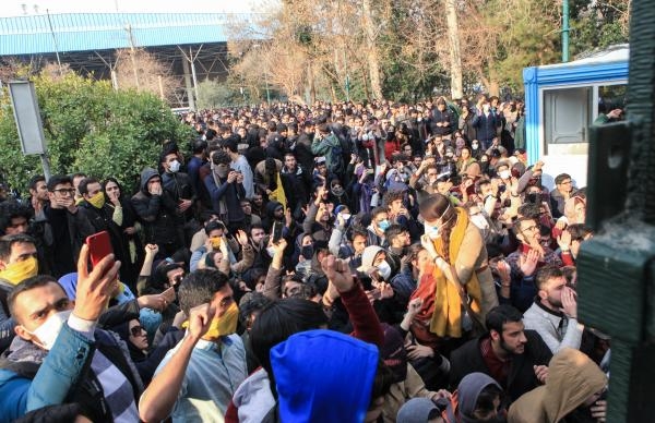 انتفاضة 2019 كانت إلهامًا للشباب والطلاب الإيرانيين بالخروج في وجه نظام إرهابي دموي - اليوم