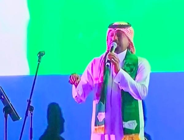 راشد الفارس يتغنى بحب الأخضر في البيت السعودي بالدوحة