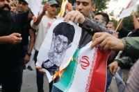 ريفي لـ اليوم: الإيرانيون أسقطوا الملالي في الشوارع و«حزب الله» متمسك بخامنئي