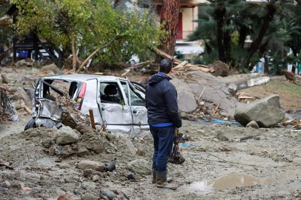 الفيضانات تتسبب في أضرار كبيرة وإجلاء 200 شخص - رويترز