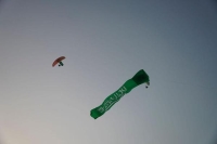  علم المملكة يزين سماء الأحساء احتفالًا بالمهرجان - حساب إدارة الخدمات الاجتماعية بالجبيل على تويتر
