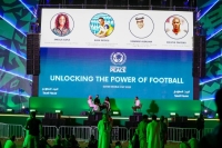 رياضيون يناقشون «إطلاق العنان لقوة كرة القدم» بمنطقة «البيت السعودي» في الدوحة