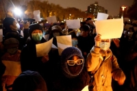 السلطات الصينية تنشر عناصر من الشرطة بأعداد كبيرة لمنع الاحتجاجات