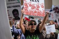 احتجاج ضد نظام إيران الدموي أمام مكتب اليونيسف في سان فرانسيسكو - رويترز